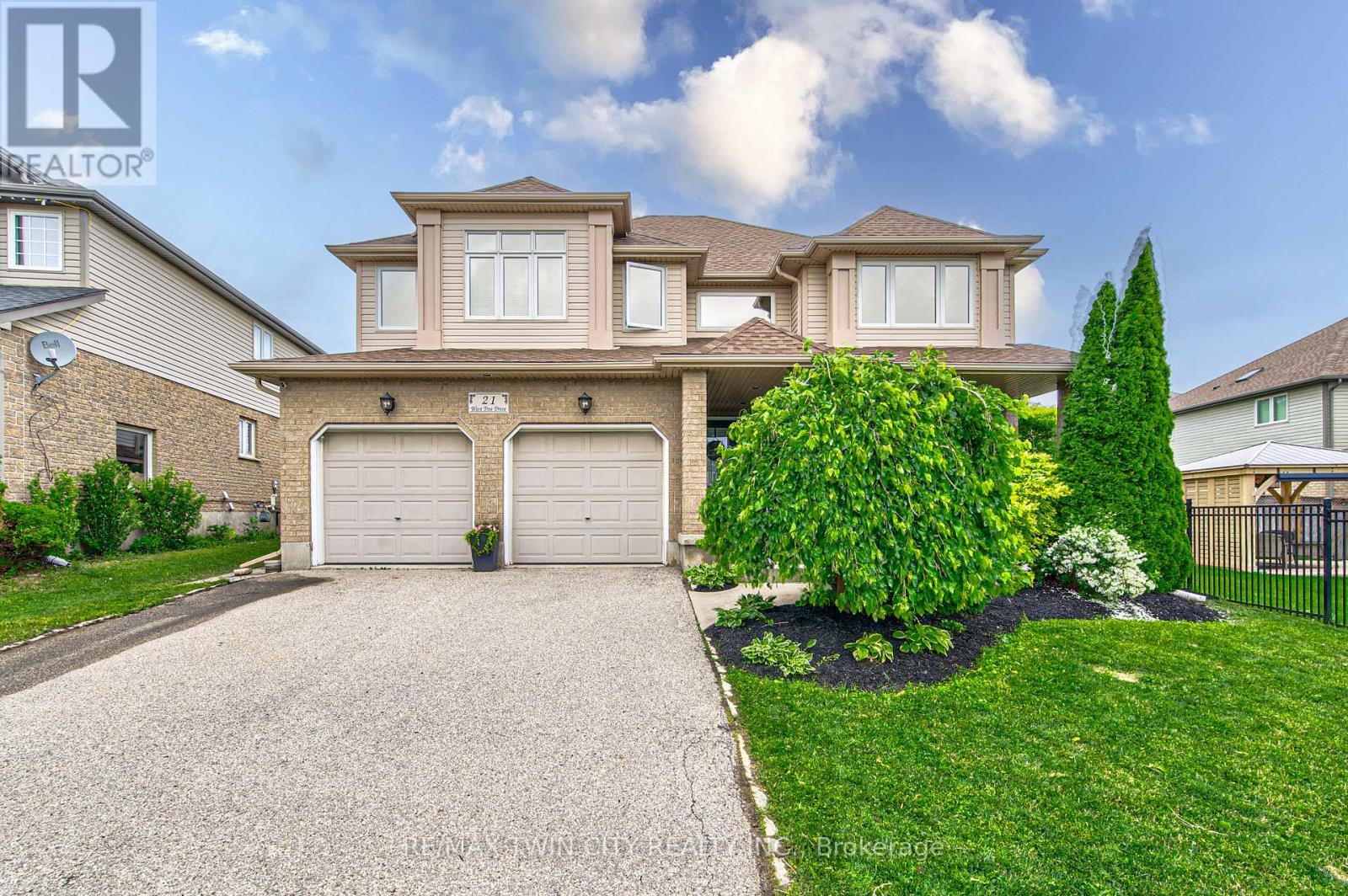 21 WEST TREE DRIVE - 1