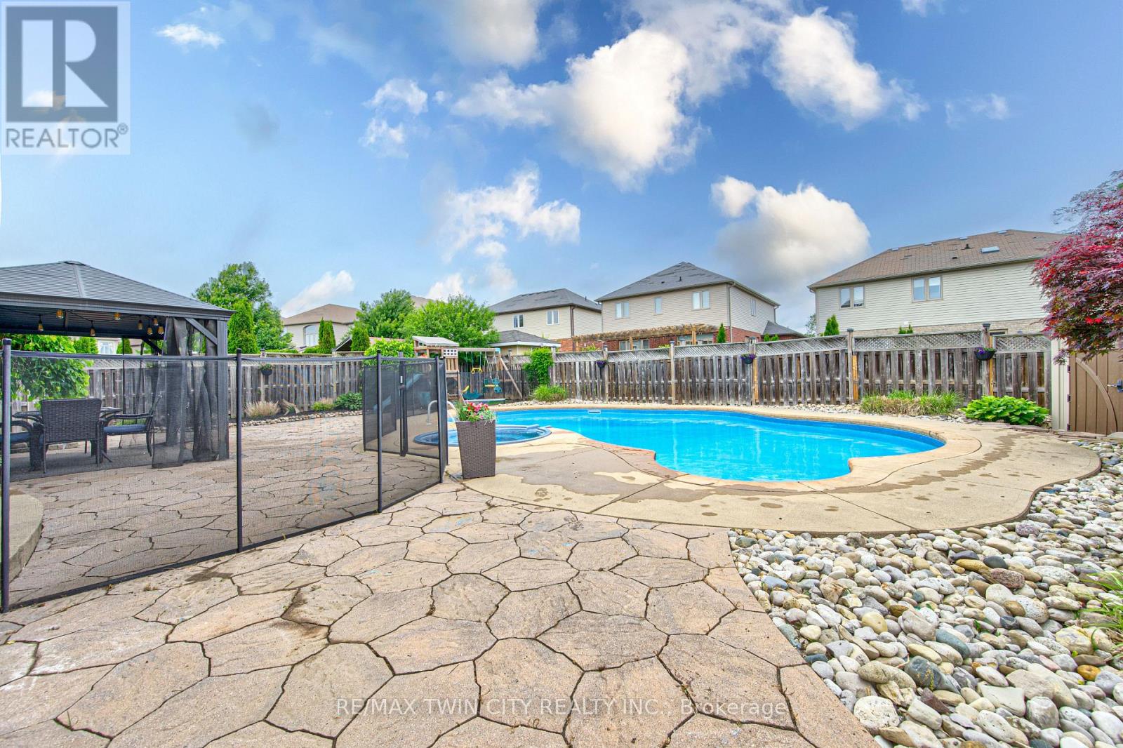 21 WEST TREE DRIVE - 38