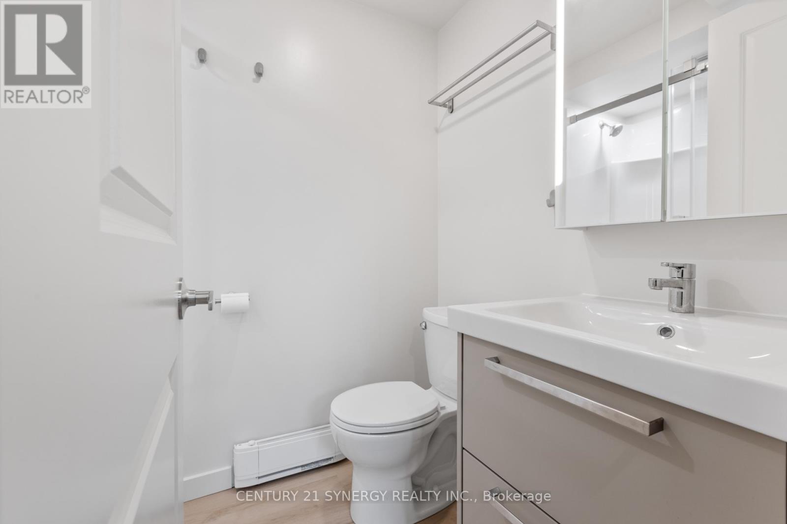 1 Bath House for Rent in Ottawa – C – 93C TARQUIN CRESCENT, Ottawa – MLS# X13470926 - Image 12
