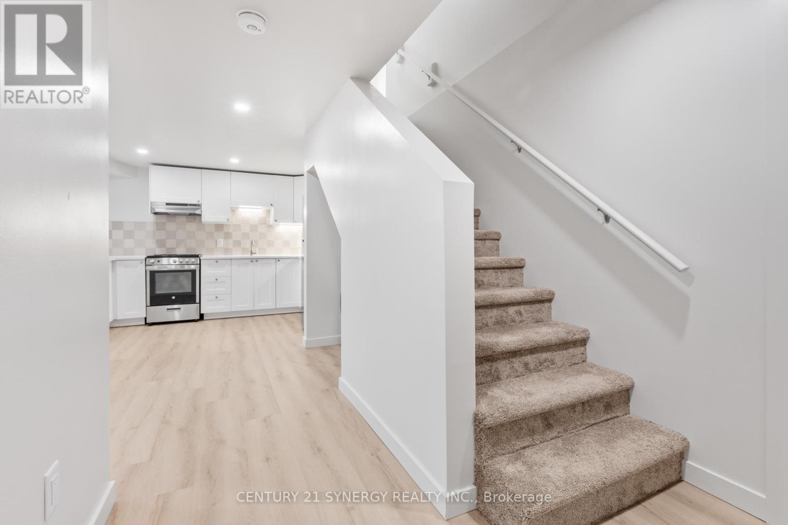 1 Bath House for Rent in Ottawa – C – 93C TARQUIN CRESCENT, Ottawa – MLS# X13470926 - Image 9
