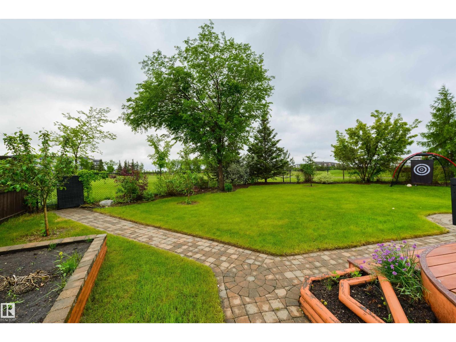 1375 113 ST SW - 48