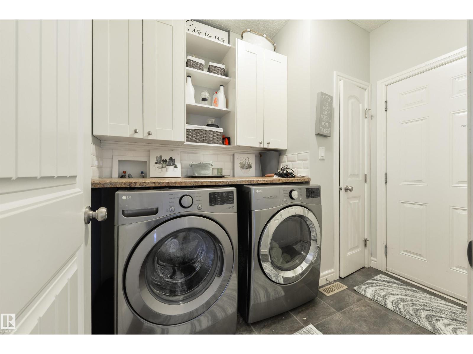 1375 113 ST SW - 16