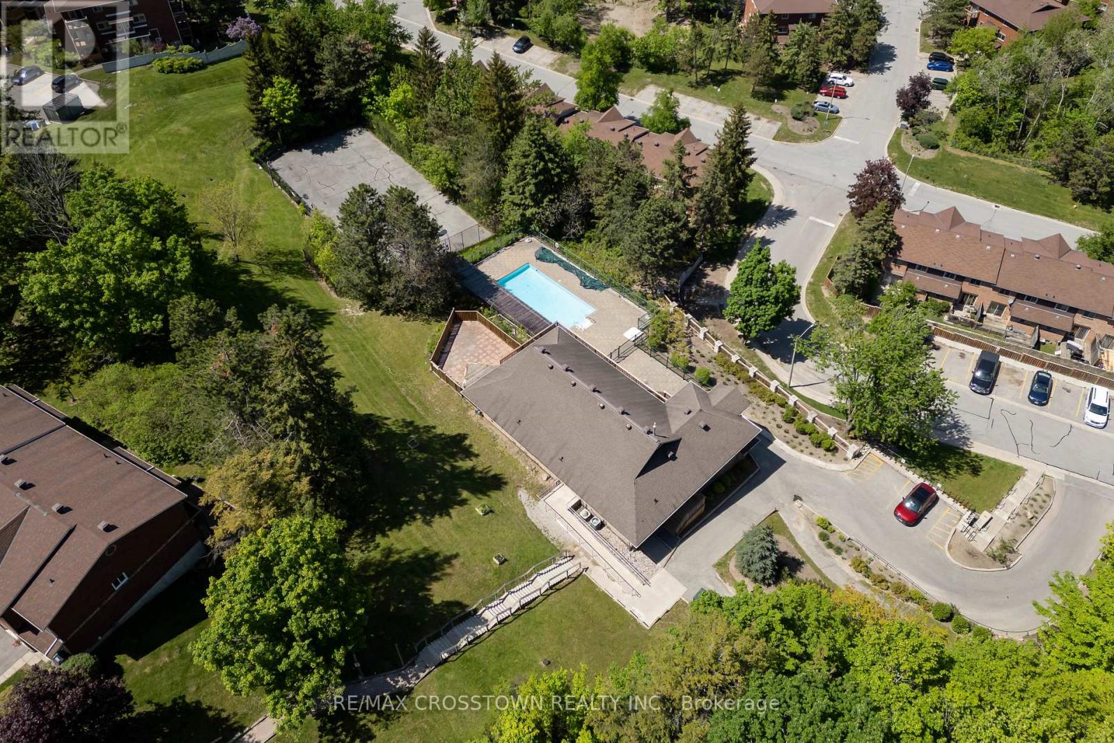 #303 1 QUAIL CRESCENT - 35