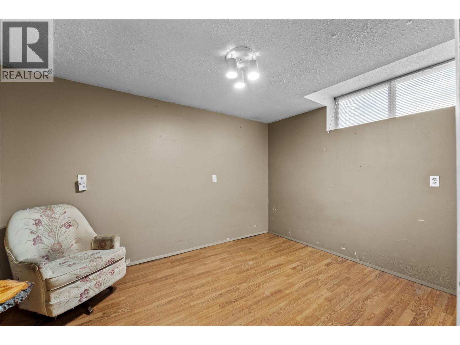 6860 Watson Drive W - Image 49
