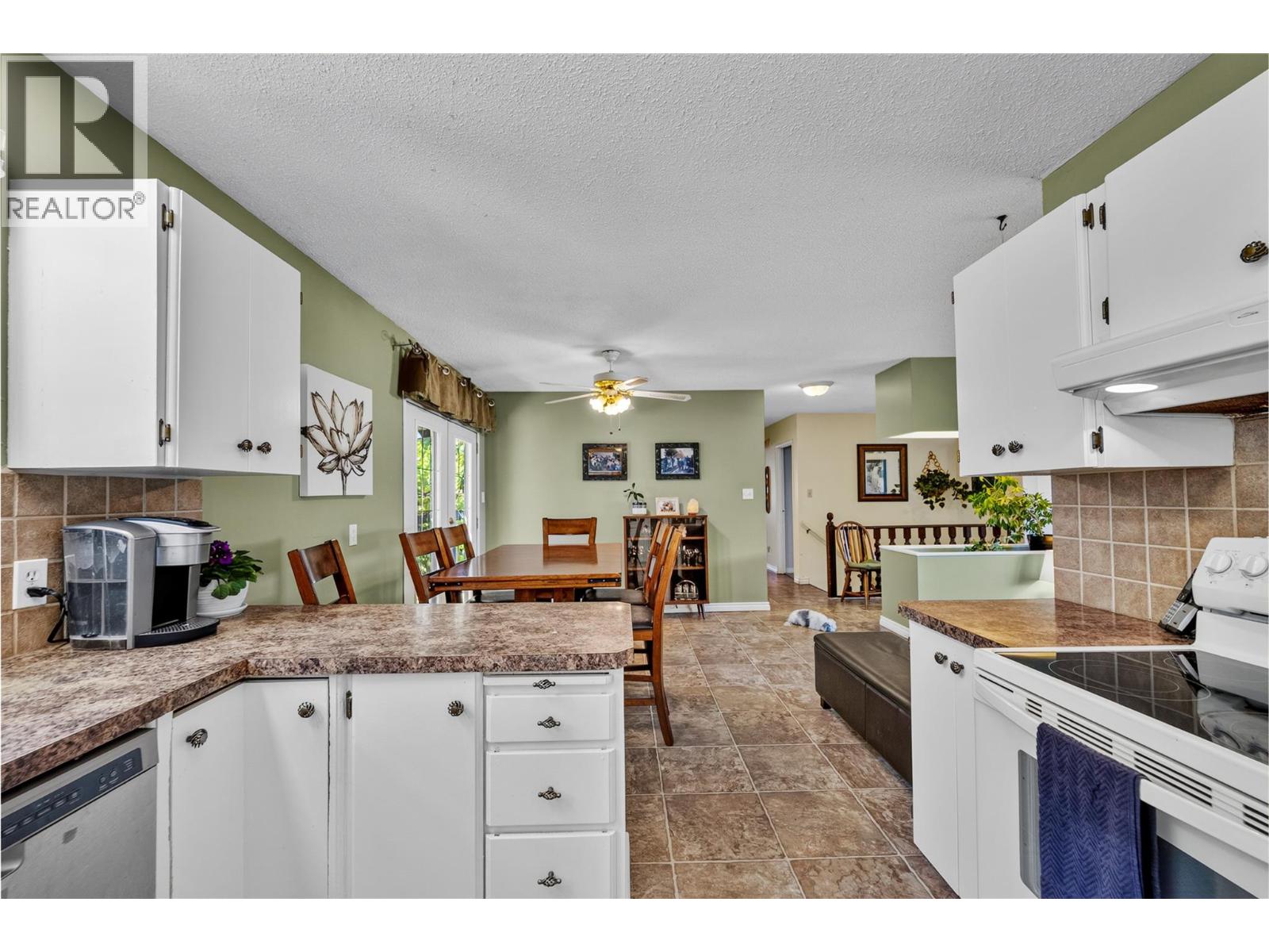 6860 Watson Drive W - Image 19