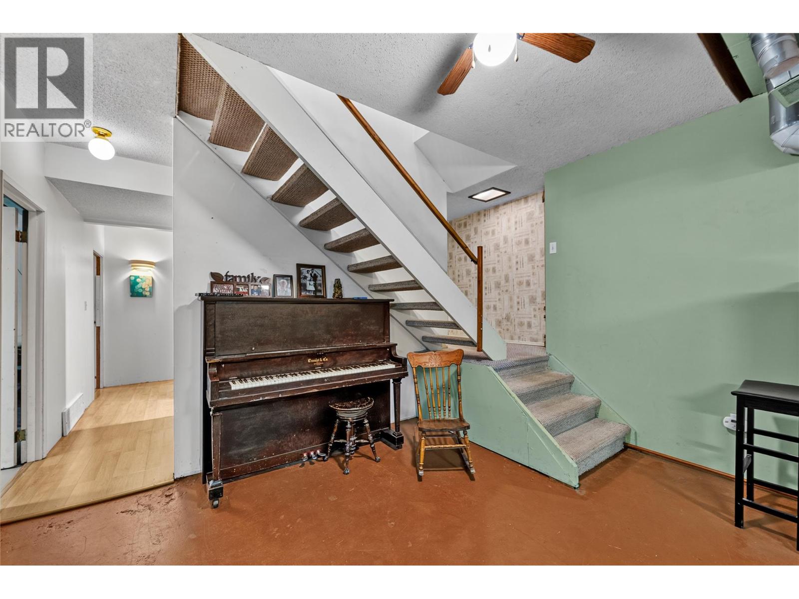 6860 Watson Drive W - Image 46