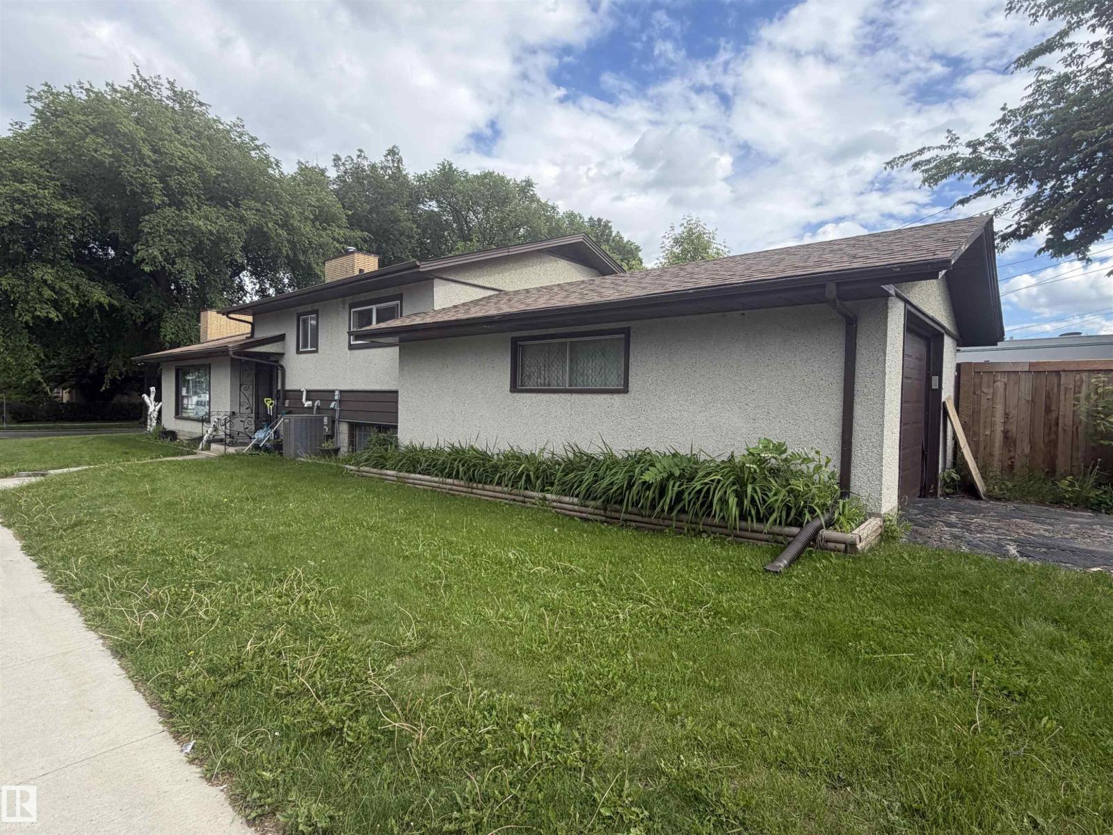 5303 119 AV NW - photo 2