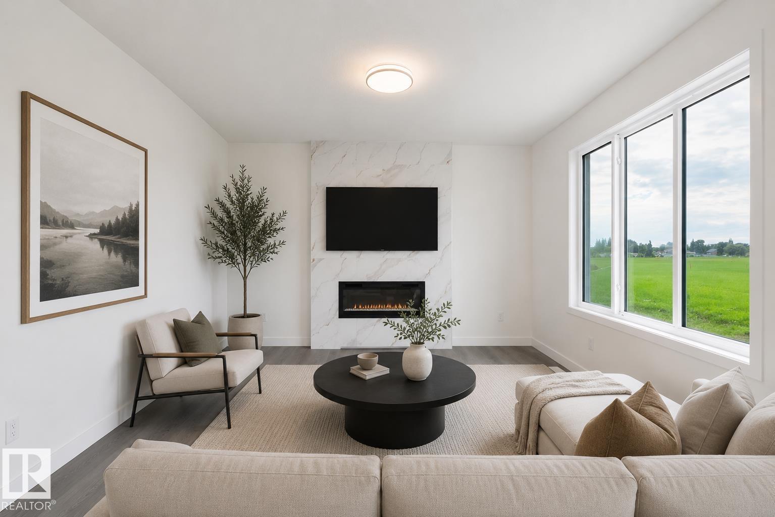 5223 47 AV — photo 18