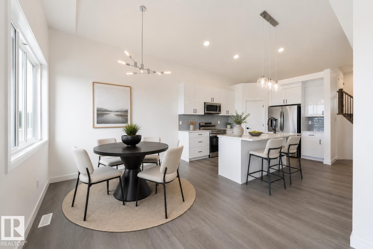 5223 47 AV — photo 21