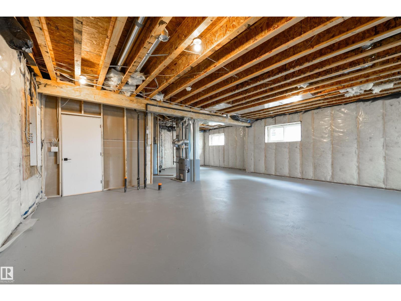 5223 47 AV — photo 44