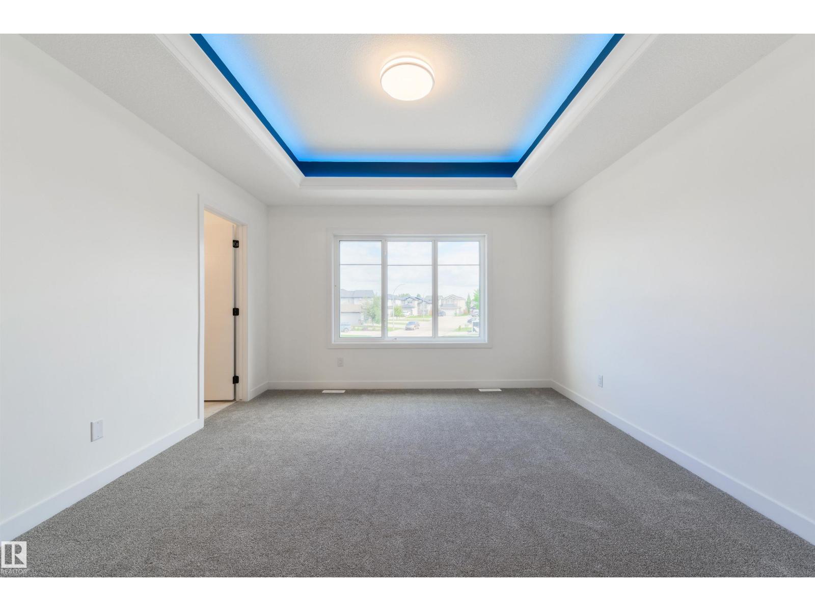 5223 47 AV — photo 39