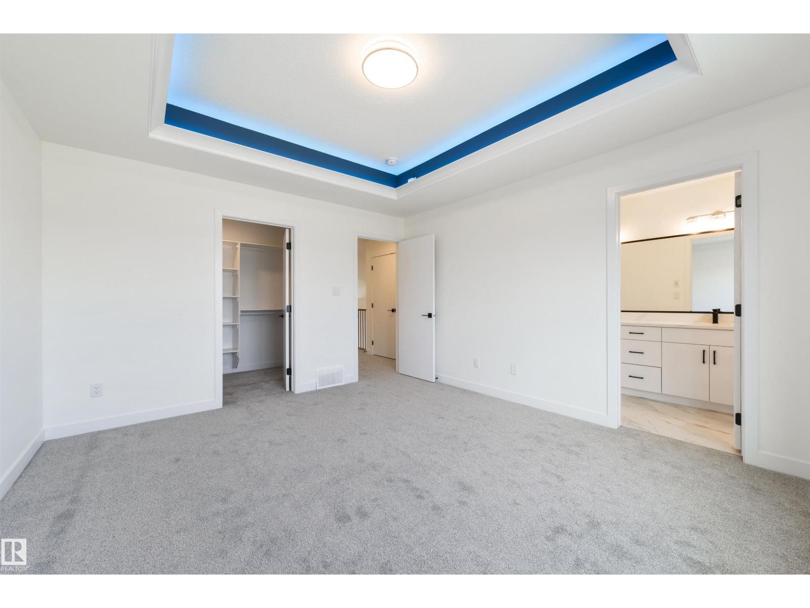 5223 47 AV — photo 40