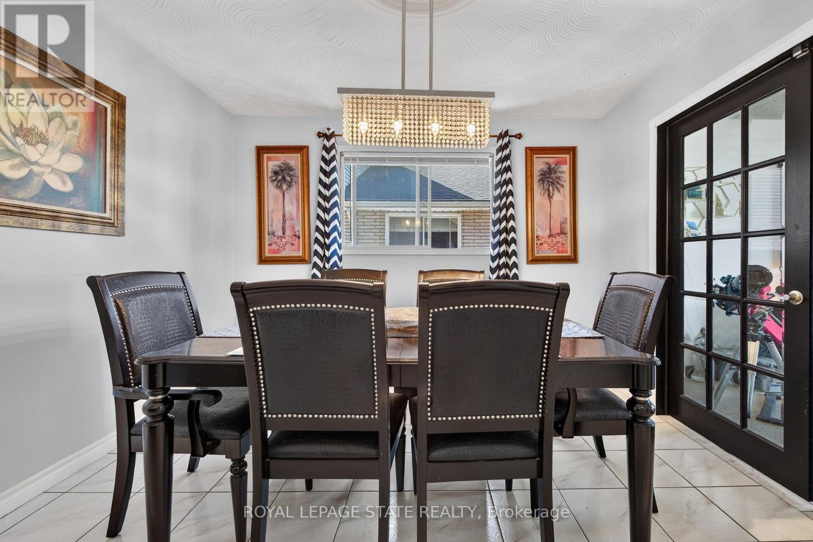 15 ELLEN AVENUE - 11