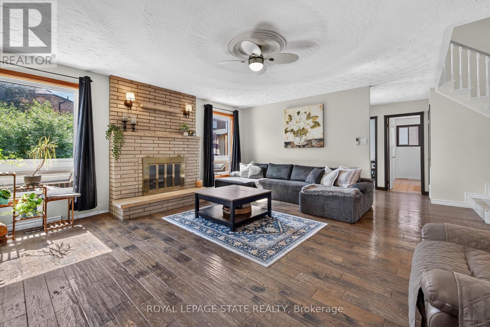 15 ELLEN AVENUE - 24
