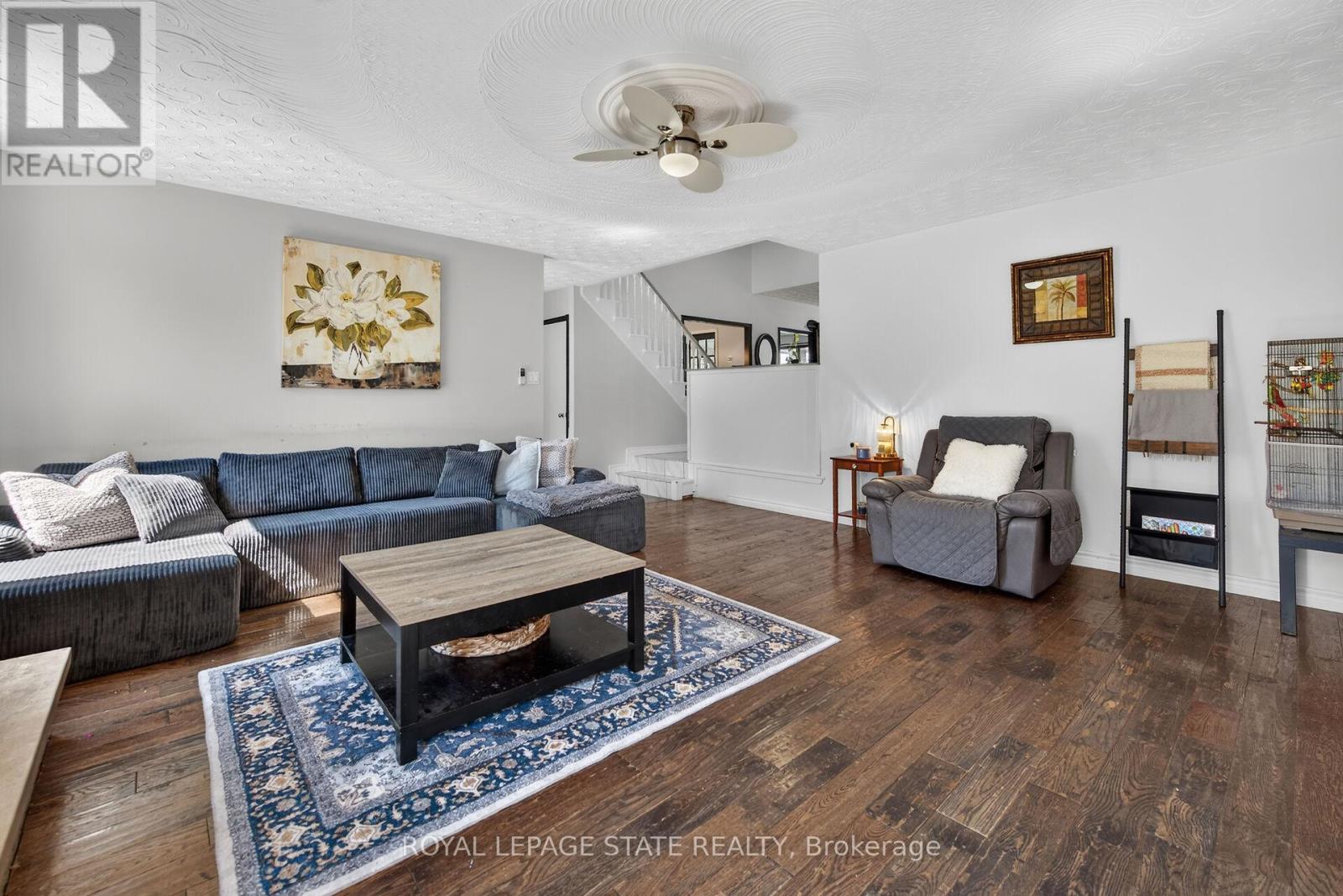 15 ELLEN AVENUE - 26