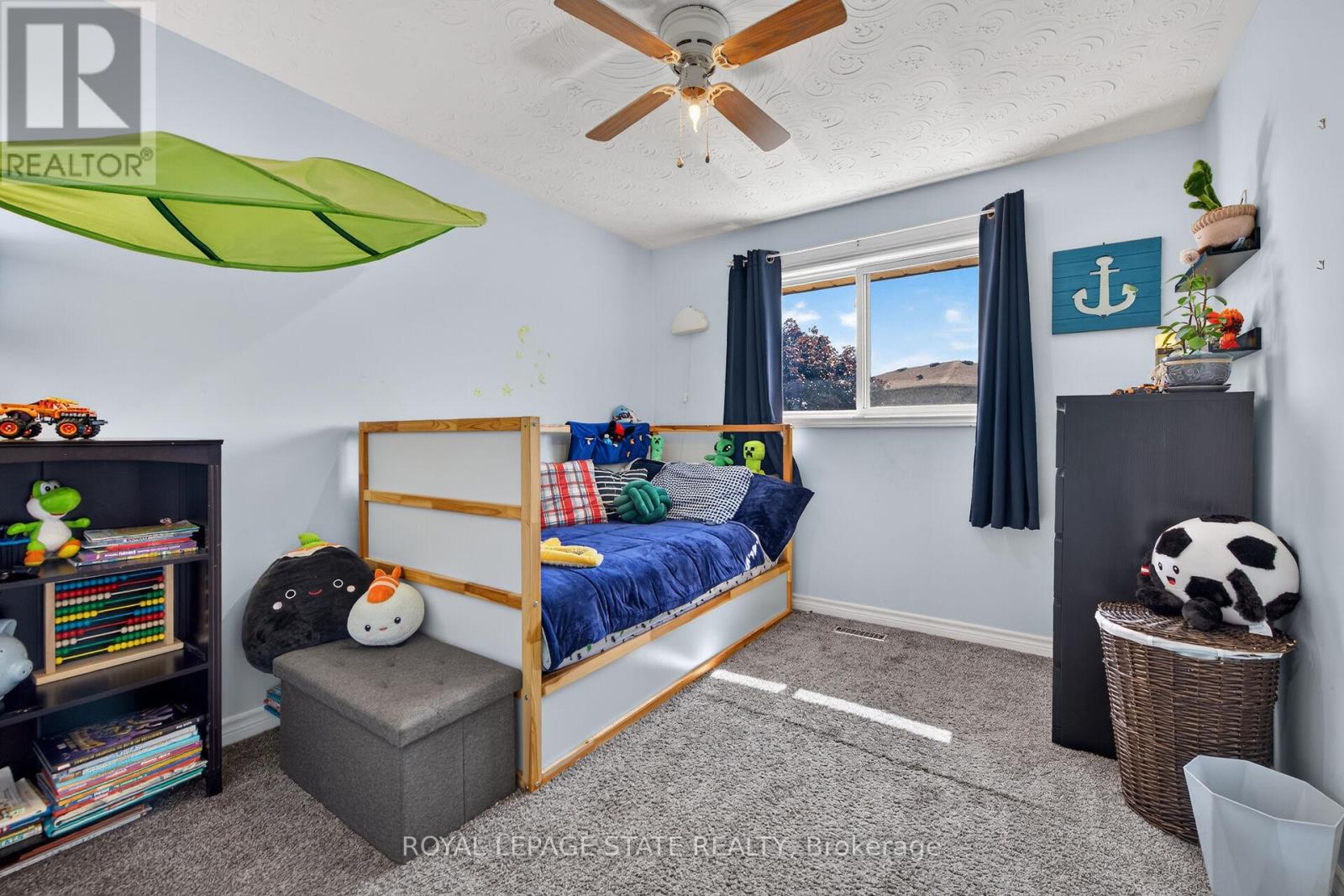 15 ELLEN AVENUE - 34
