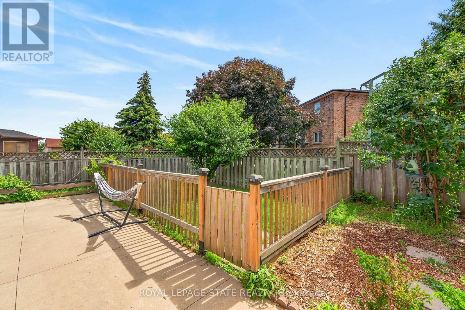 15 ELLEN AVENUE - 40