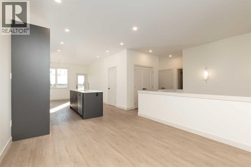 566 Malahat Green W - 6