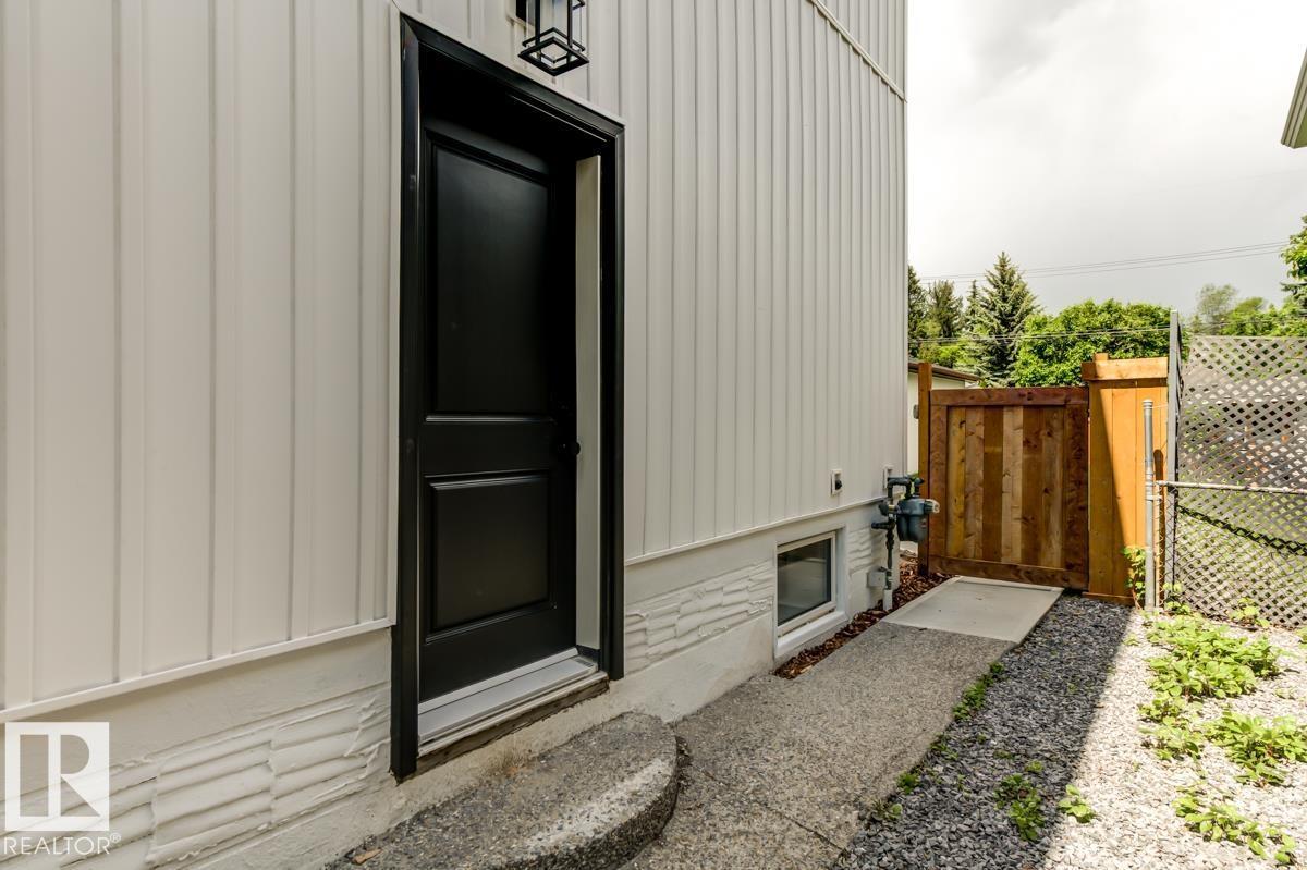 7924 92 AV NW - 67