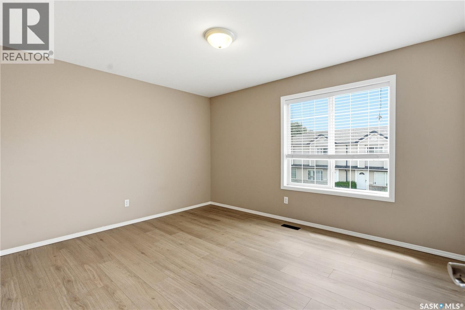 219 670 Kenderdine ROAD — photo 20