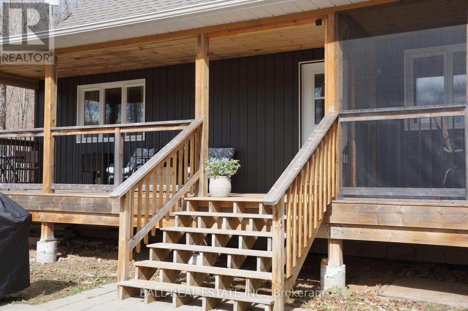 1142 CARDIFF LAKE ROAD - 31