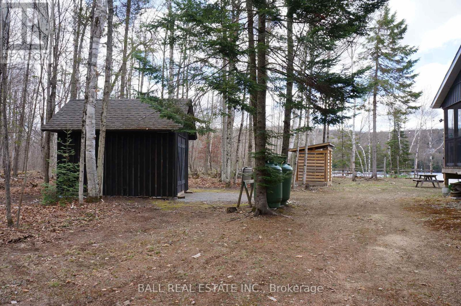 1142 CARDIFF LAKE ROAD - 43