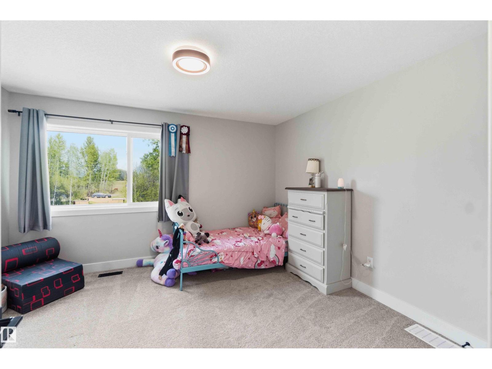 #11 2011 TWP ROAD 510 - 36