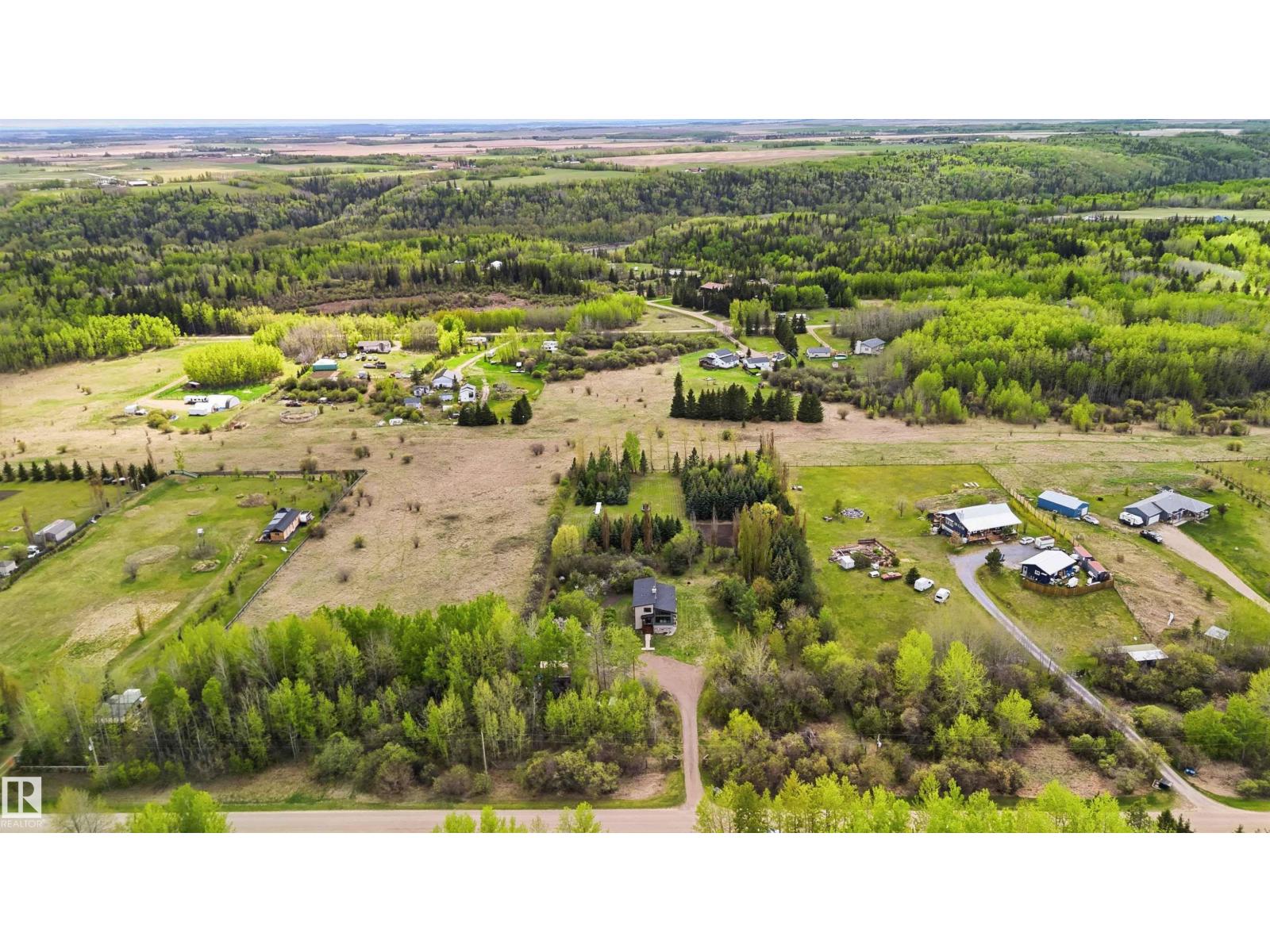 #11 2011 TWP ROAD 510 - 67