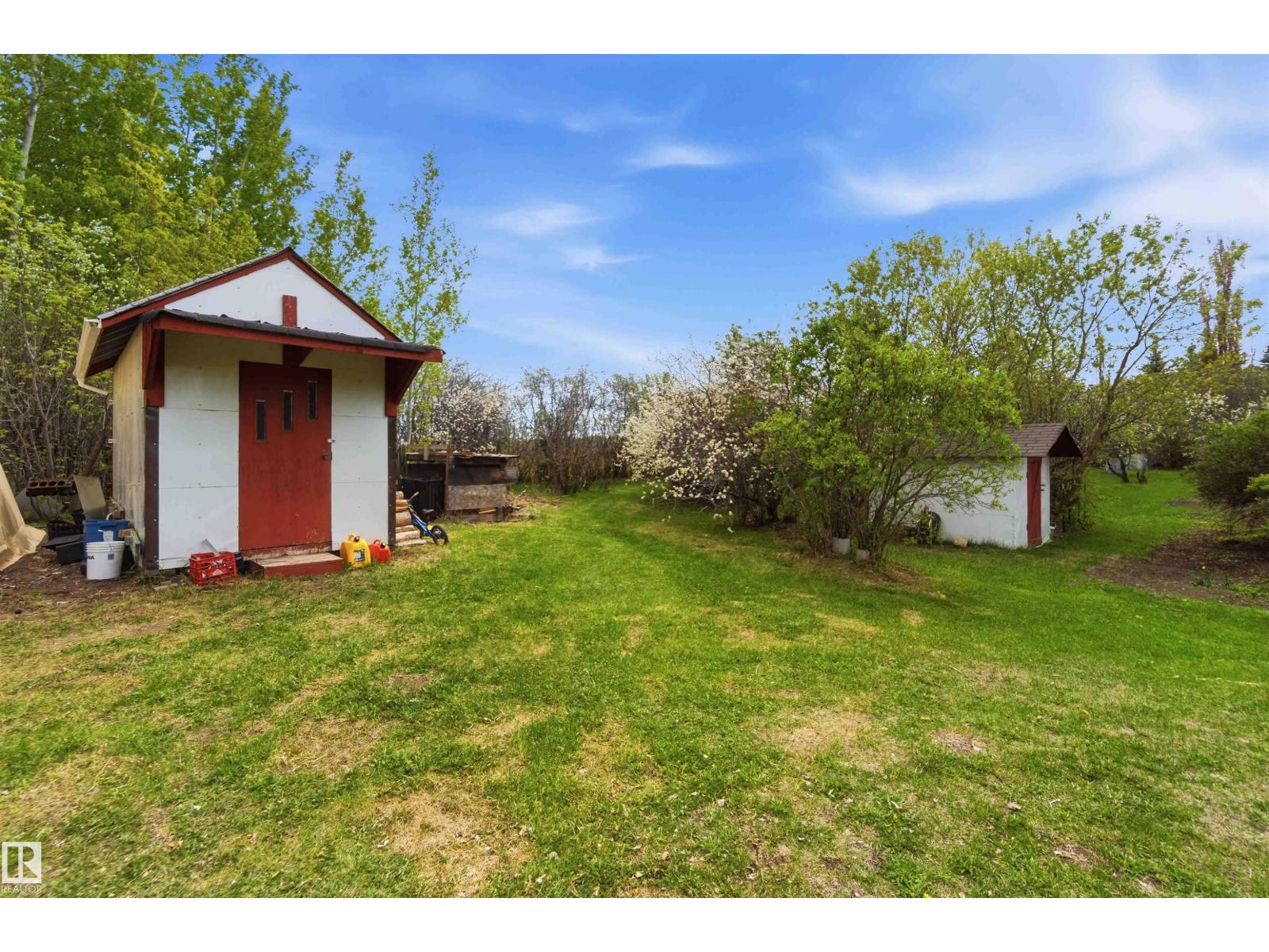 #11 2011 TWP ROAD 510 - 55