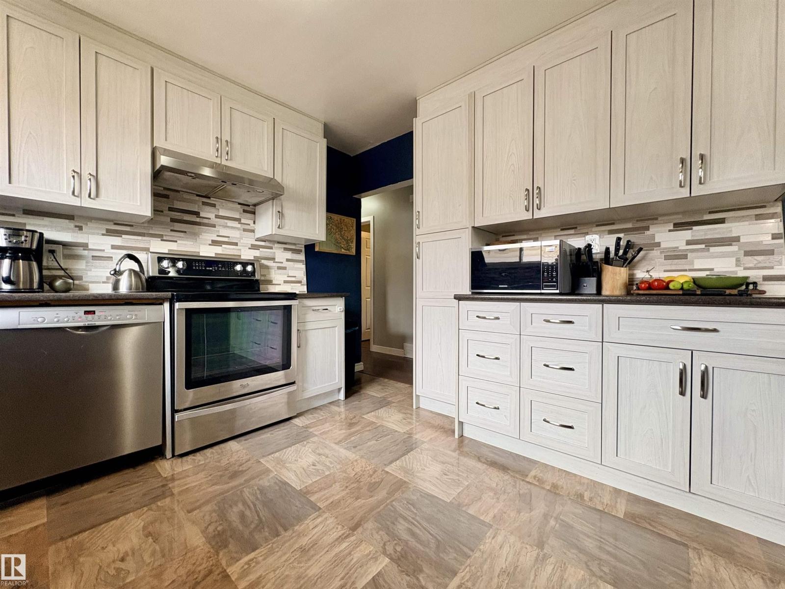 13316 106 ST NW - 13