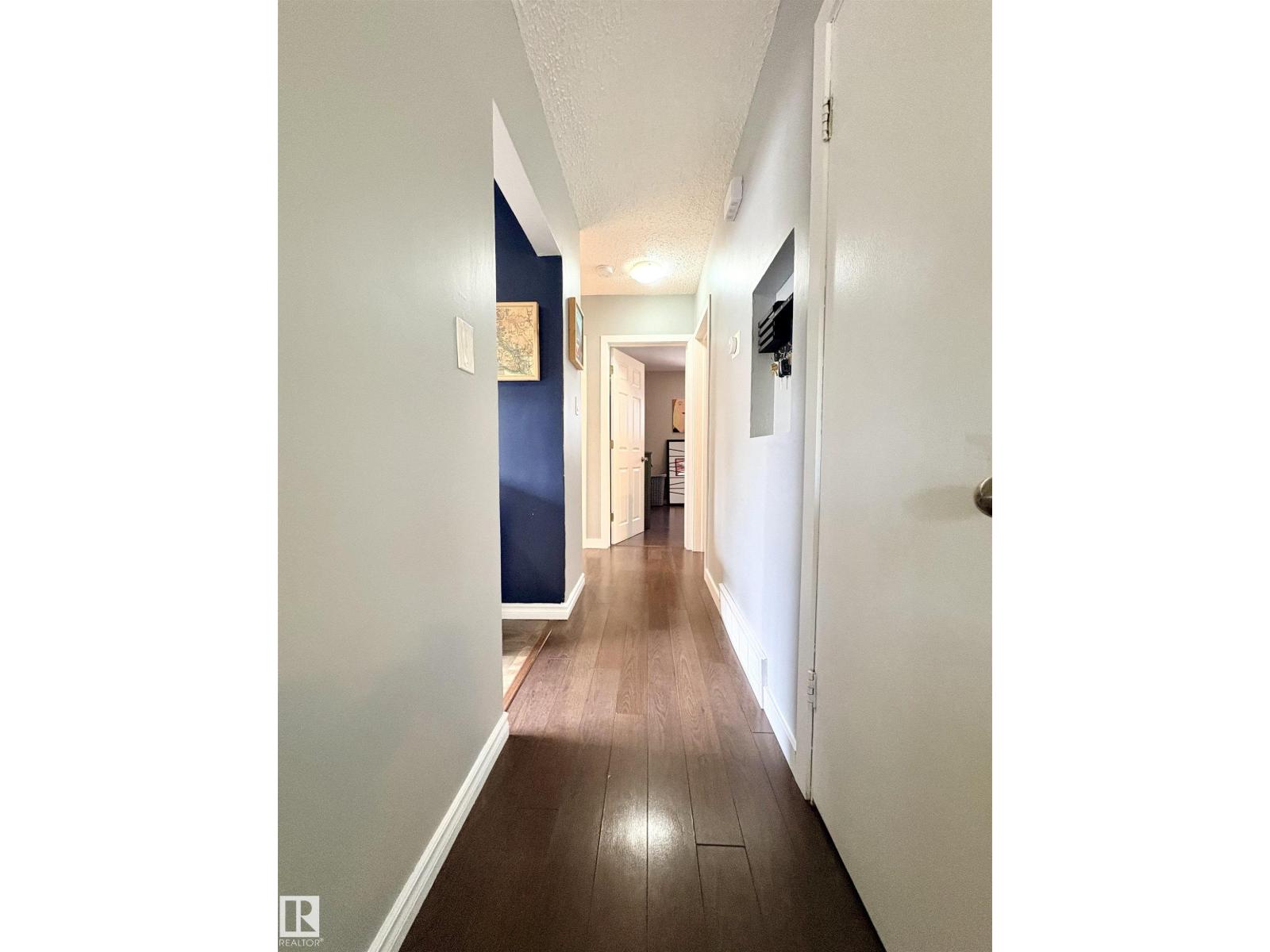 13316 106 ST NW - 15