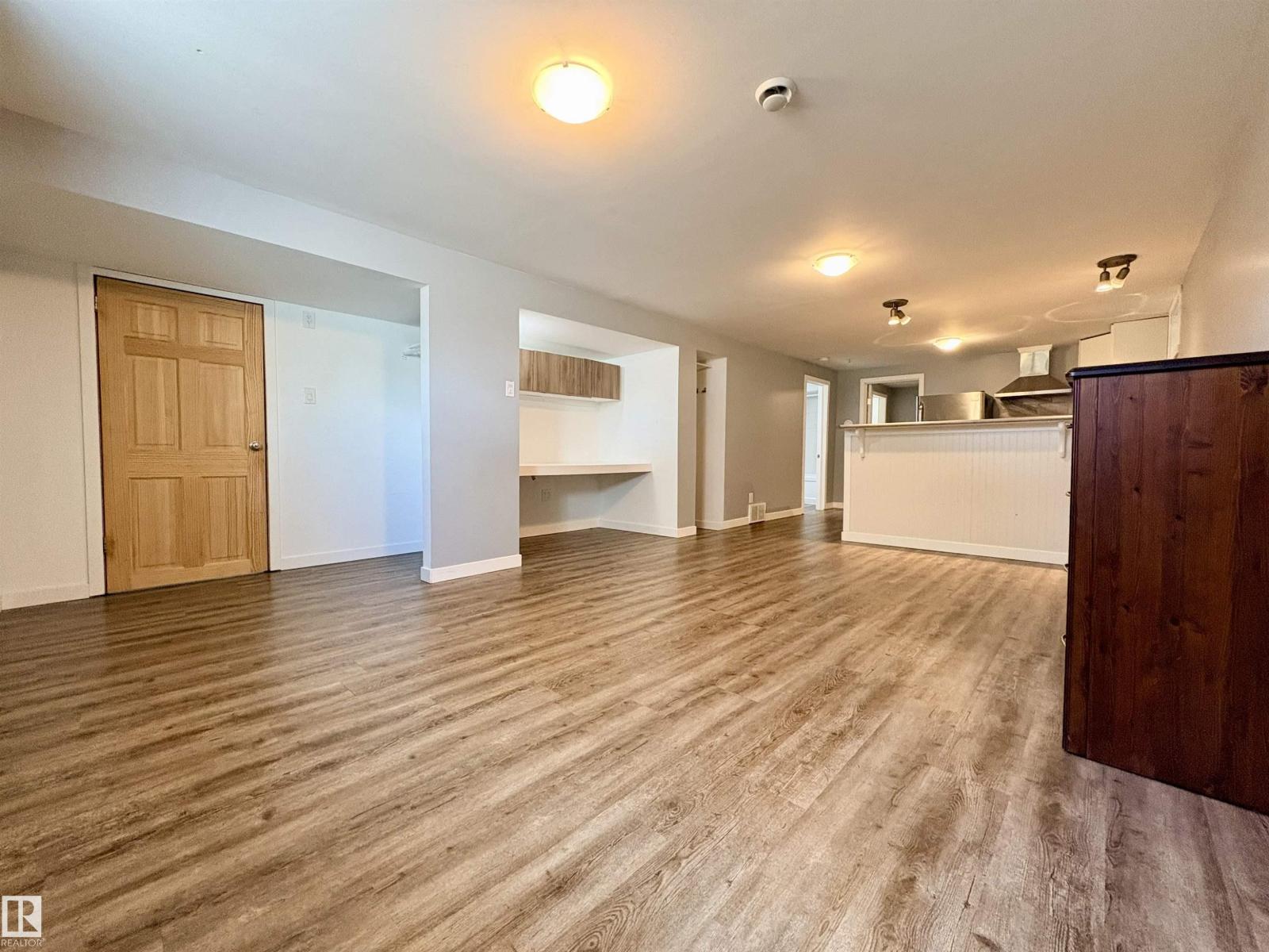13316 106 ST NW - 32