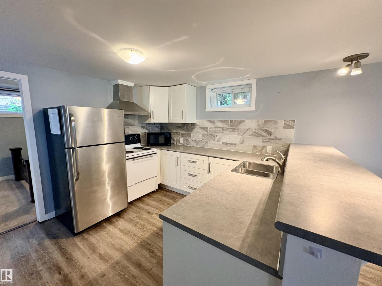 13316 106 ST NW - 35