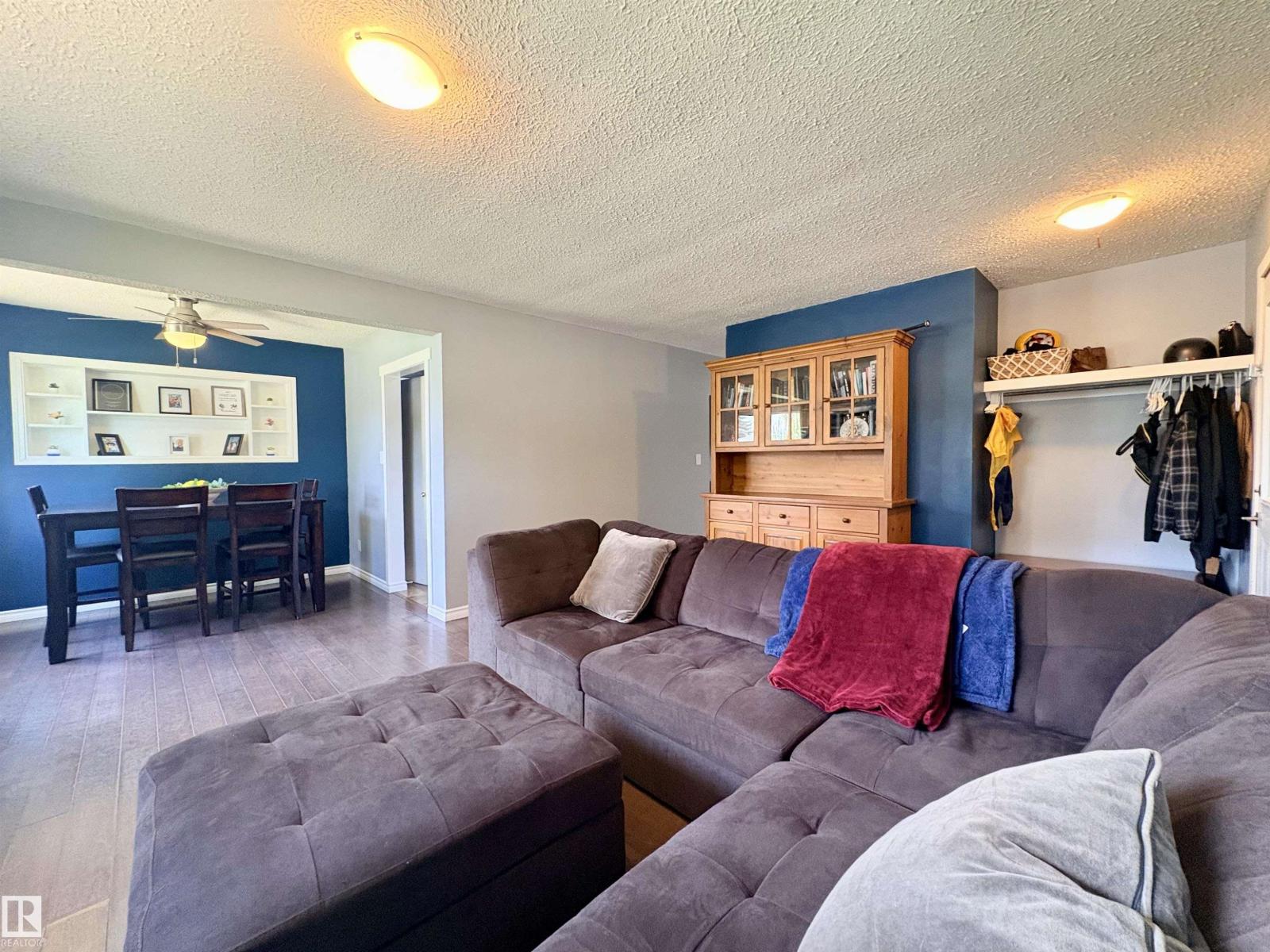 13316 106 ST NW - 6