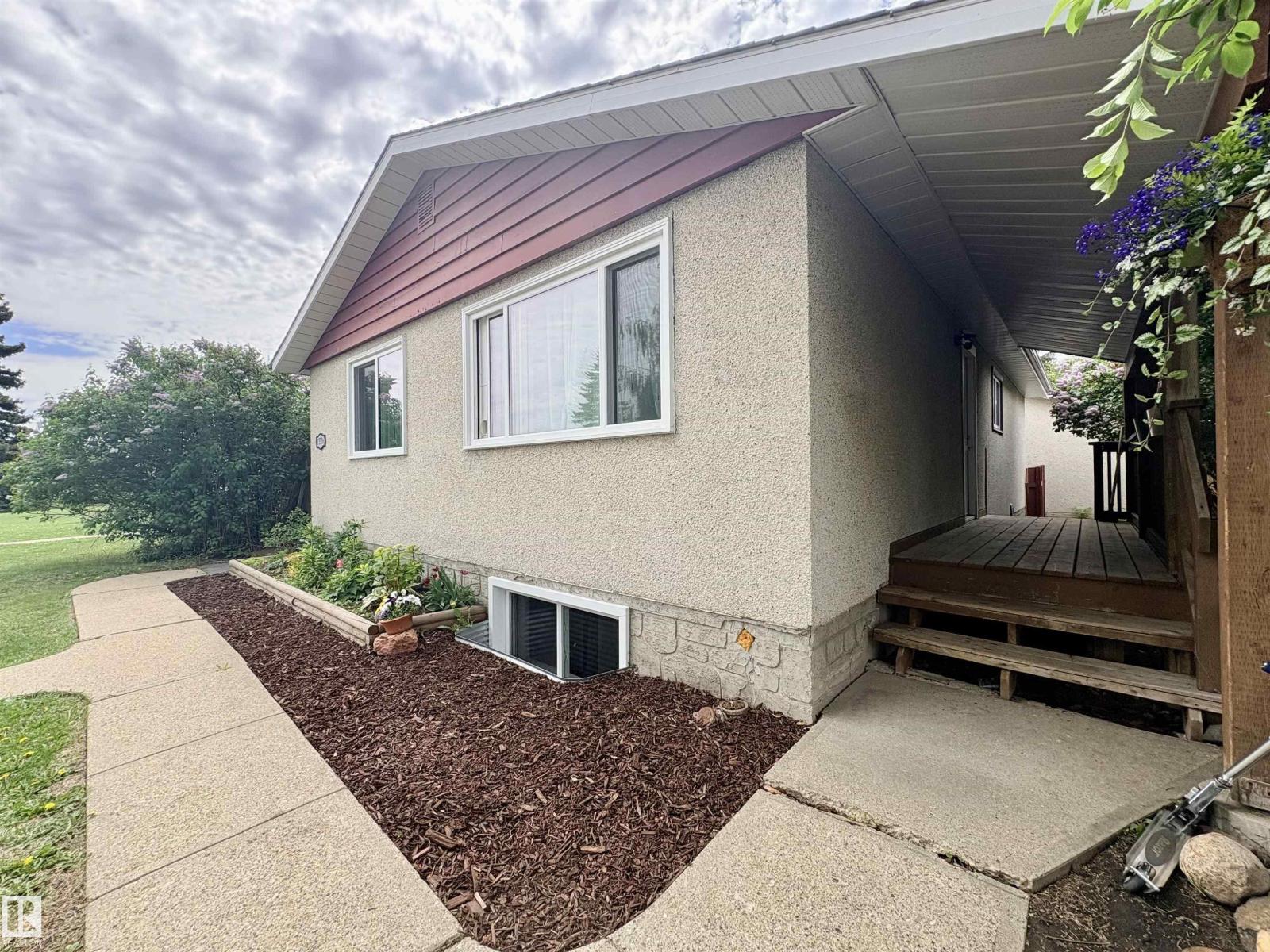 13316 106 ST NW - 62