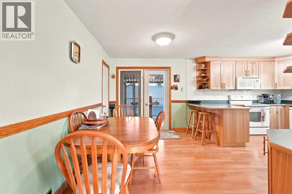 4618 48 Street — photo 17