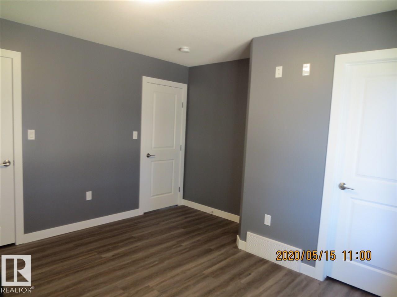 5040 50 ST — photo 9