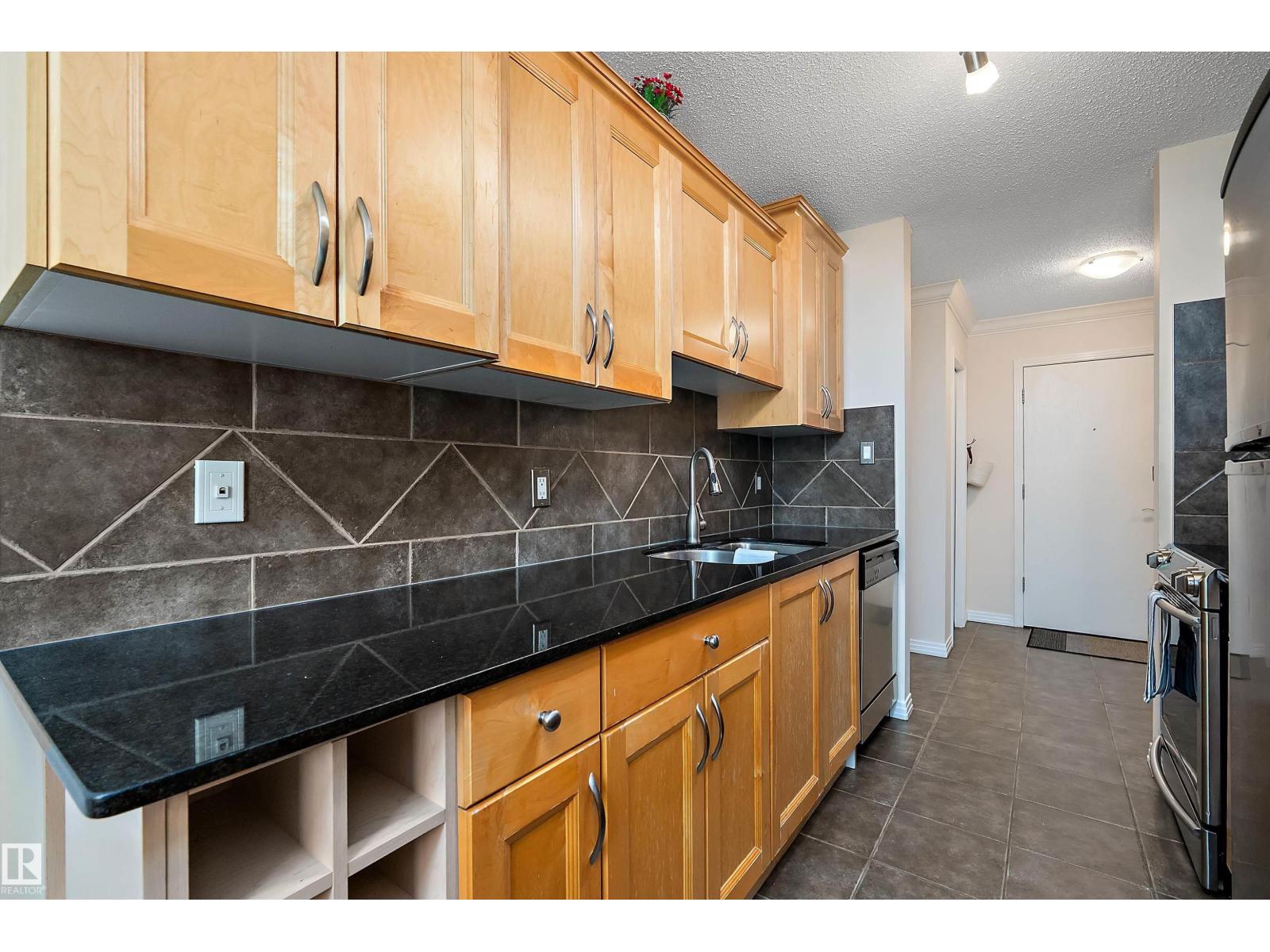#103 10720 84 AV NW — photo 15