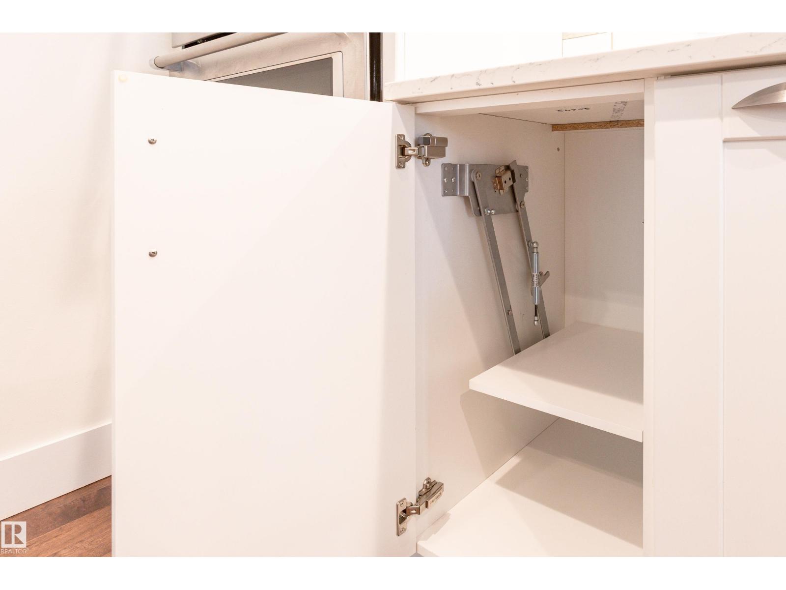 18 GRANDVIEW RG — photo 10