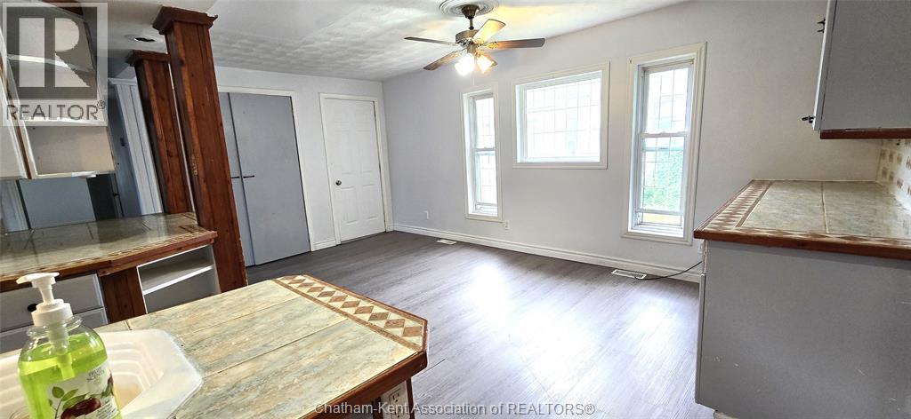17 Taylor AVENUE - 8