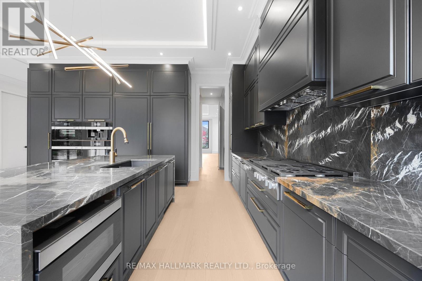 287 HILLCREST AVENUE - 24