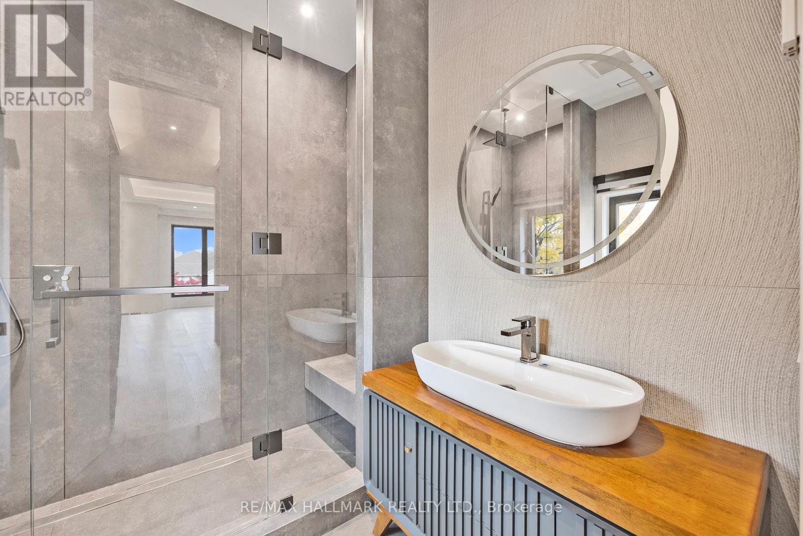 287 HILLCREST AVENUE - 32
