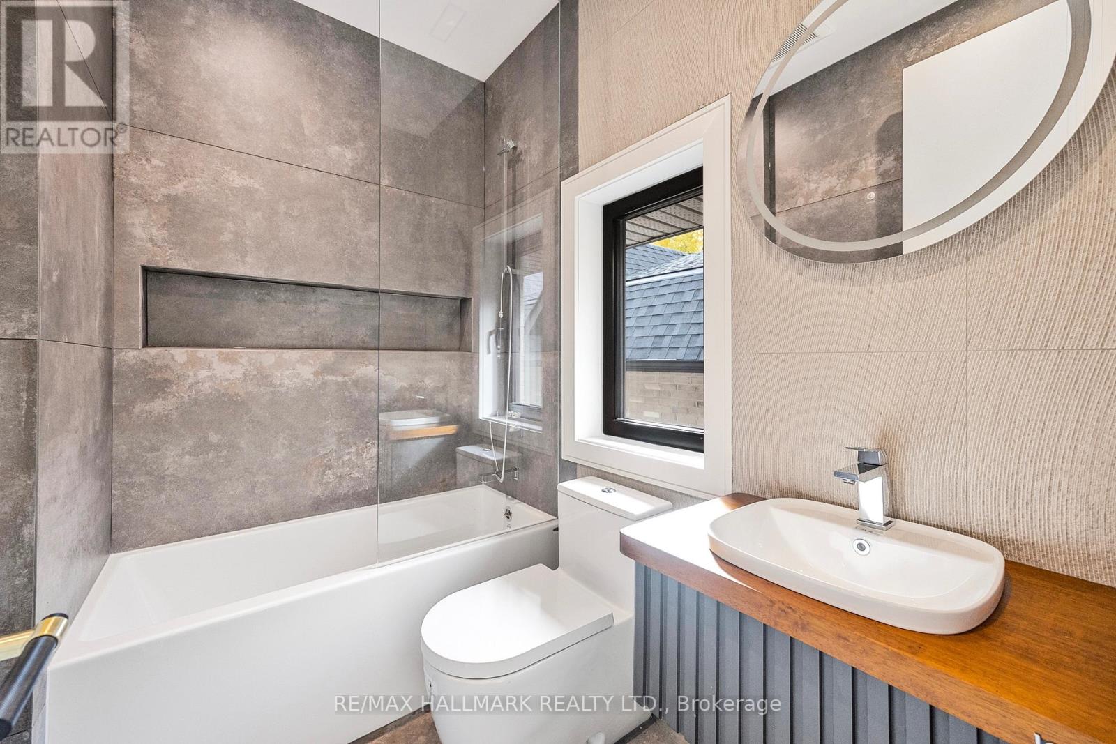 287 HILLCREST AVENUE - 38