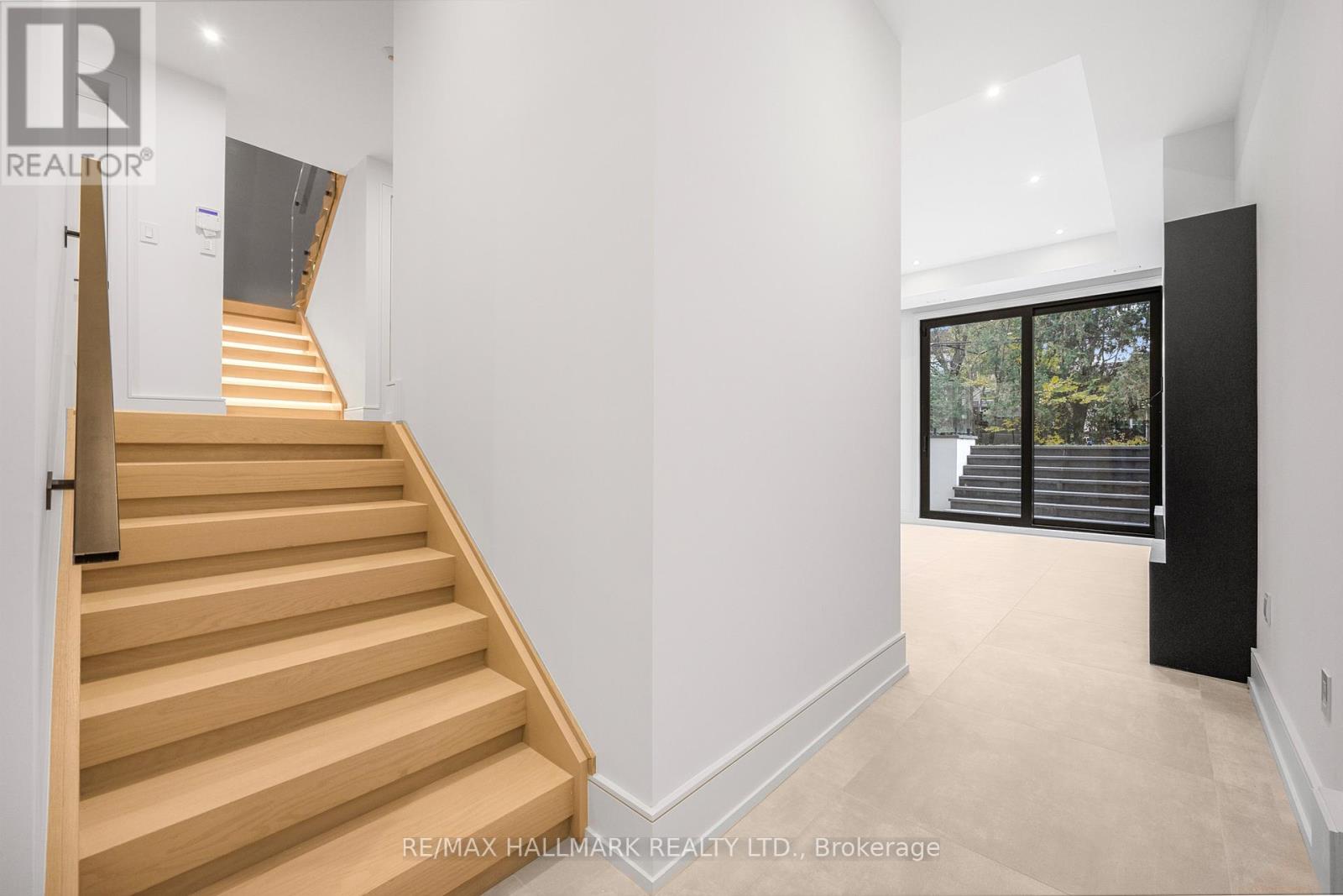 287 HILLCREST AVENUE - 40