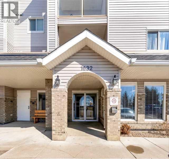 309, 1632 Saamis Drive NW, Medicine Hat, Alberta, T1C4X3