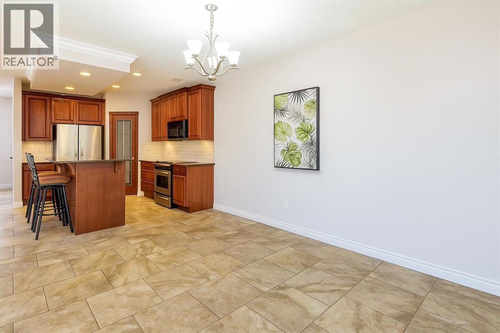 1421 40 Street SW - 12