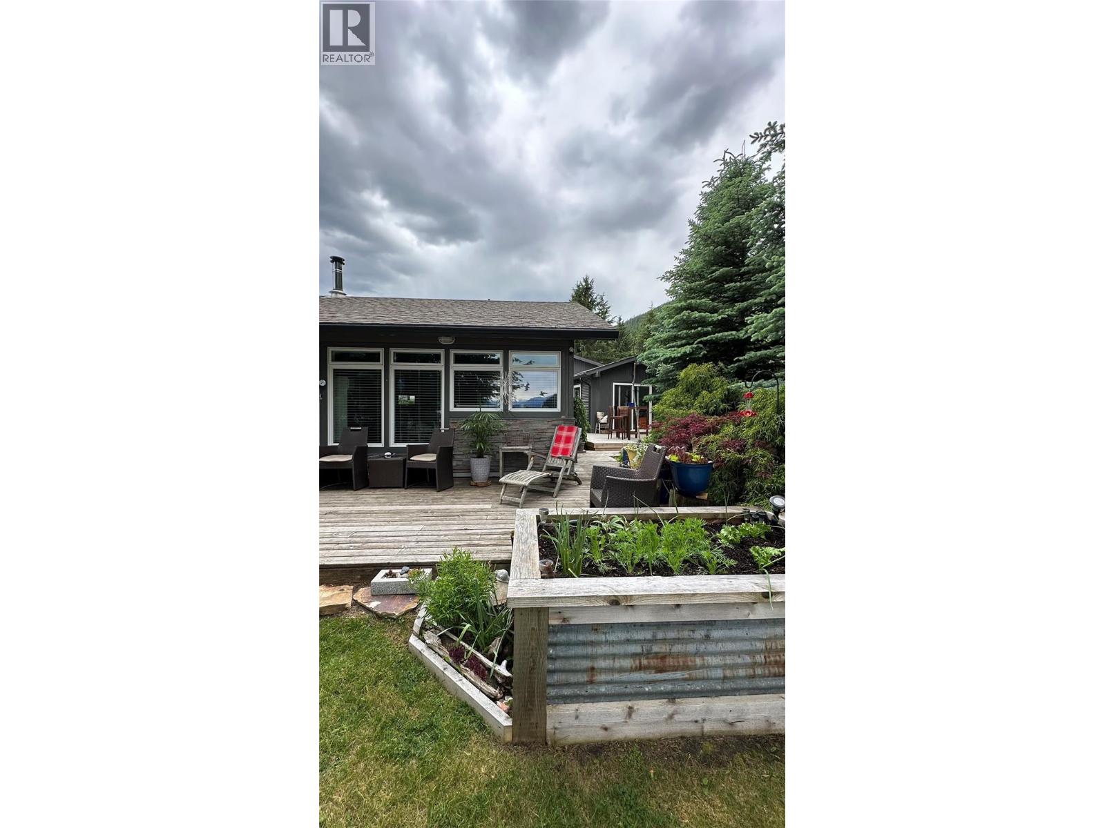 605 Sixth Avenue - 17