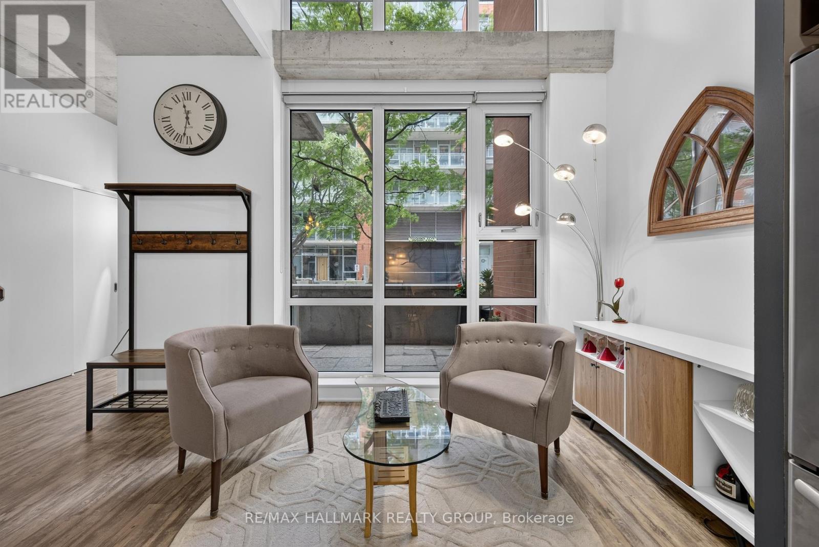 353 MCLEOD STREET - 17
