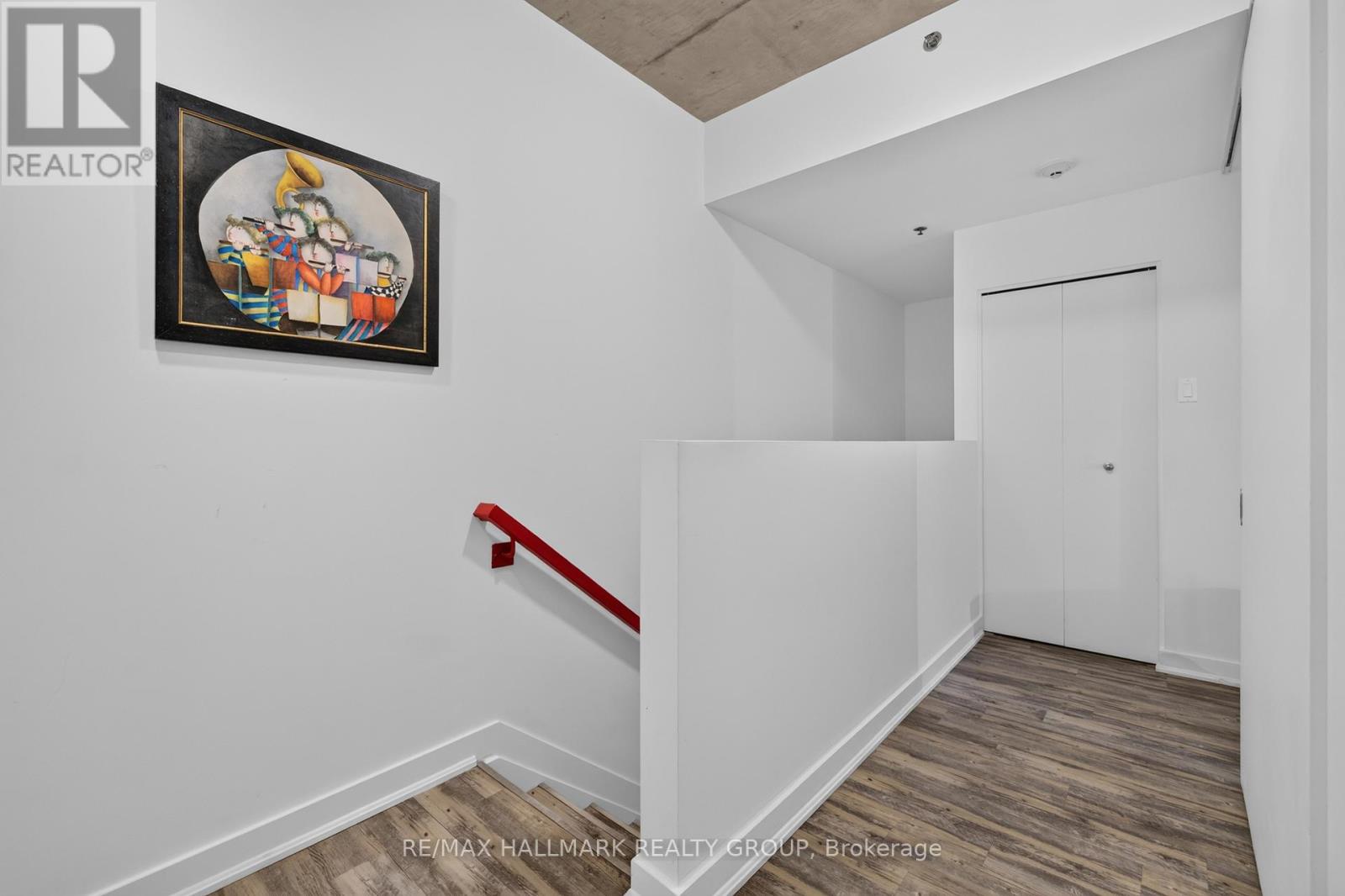 353 MCLEOD STREET - 30