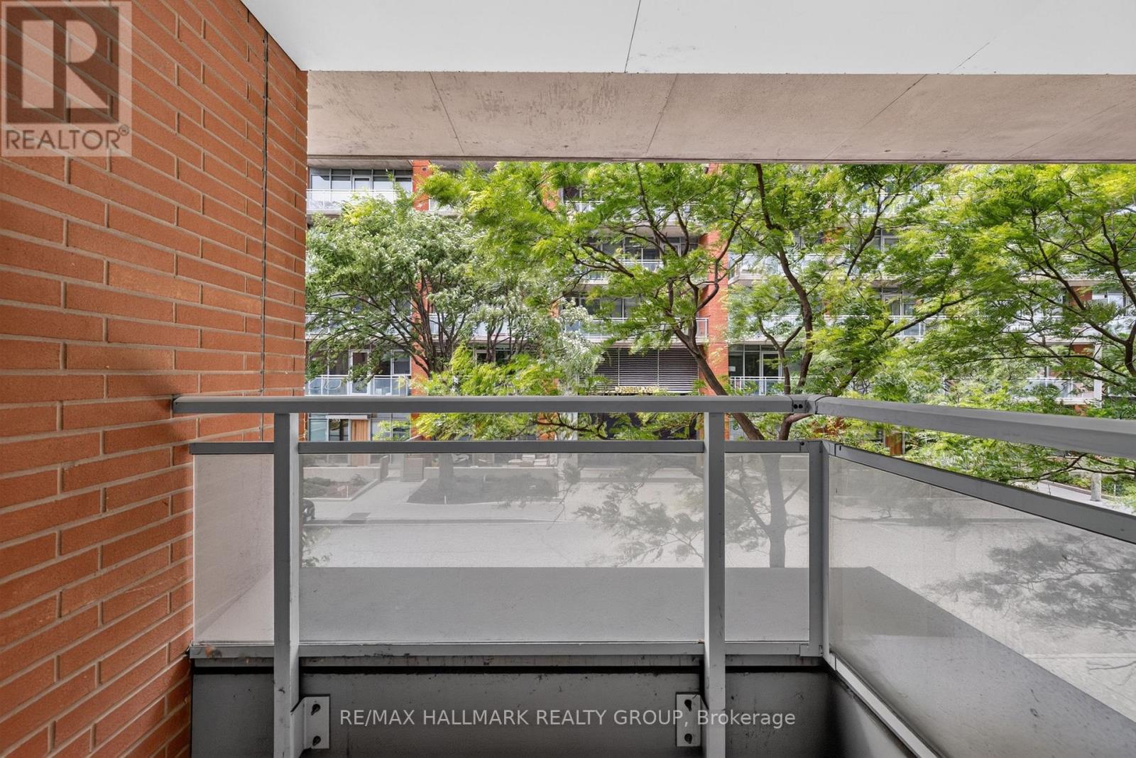 353 MCLEOD STREET - 35